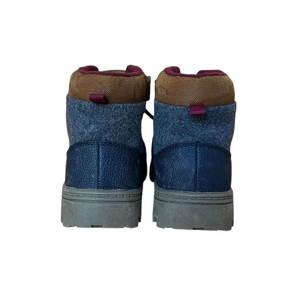 Carter’s Boys Duck Boots Size 2M Youth Blue Brown Waterproof Winter Snow Hiking - Picture 3 of 7